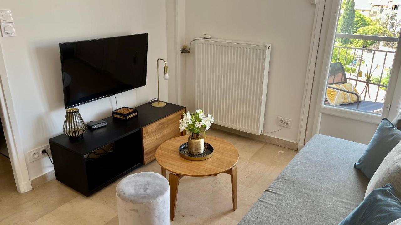 Au 5Eme Ciel Apartment Draguignan Bagian luar foto